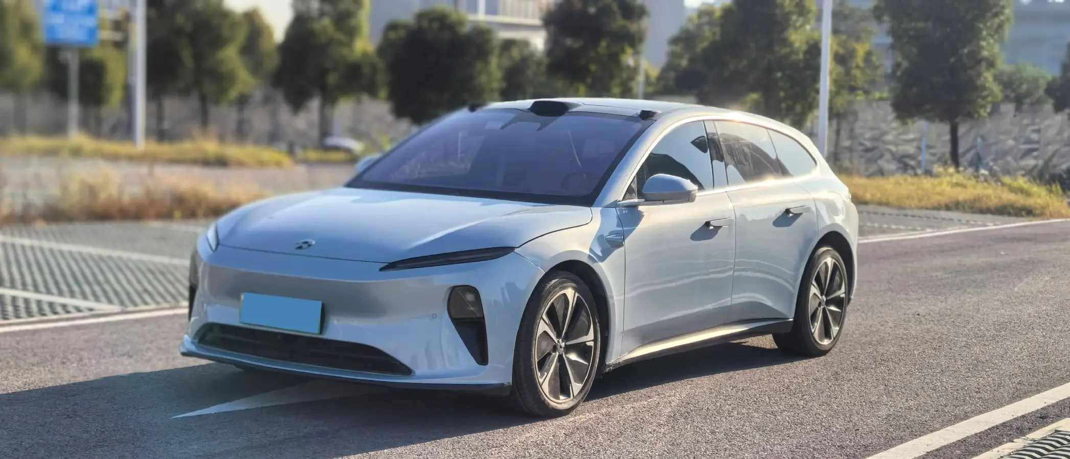 2024 NIO ET5T BEV 75KWH