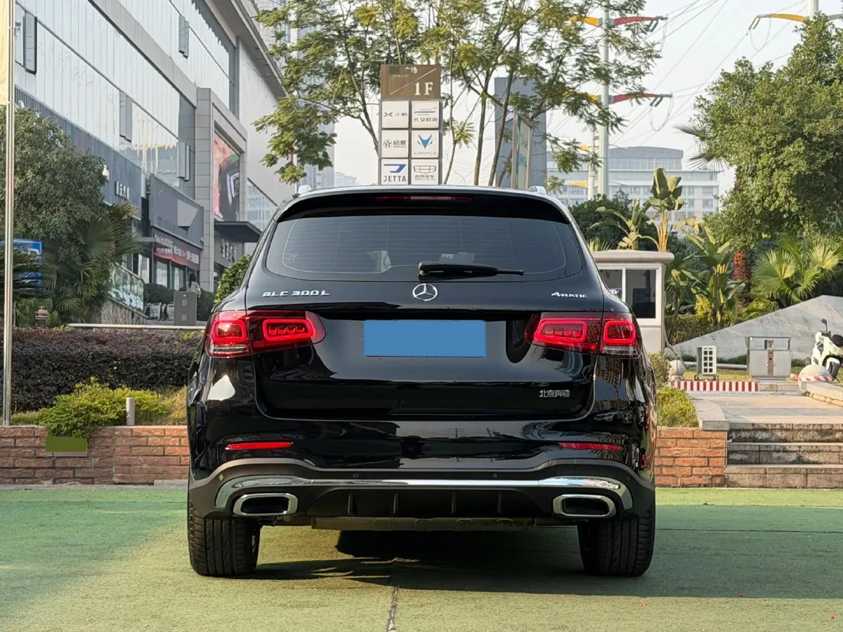 2021 Mercedes-Benz GLC Class 2.0T 258HP L4 9AT,autocango,china used car exporter,china ev exporter,chinese used car exporter,chinese used ev exporter