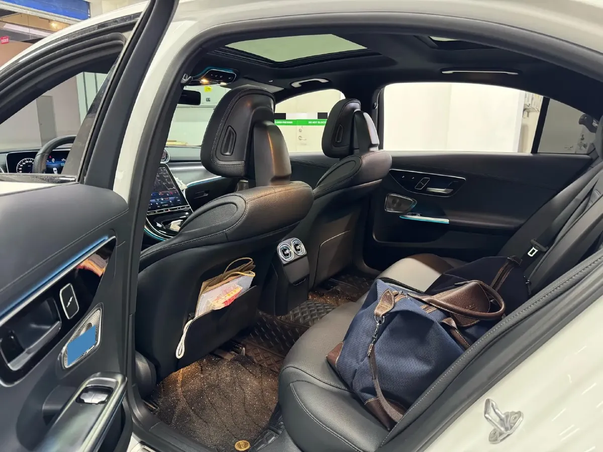 2022 Mercedes-Benz C Class 1.5T 204HP L4 9AT,autocango,china used car exporter,china ev exporter,chinese used car exporter,chinese used ev exporter