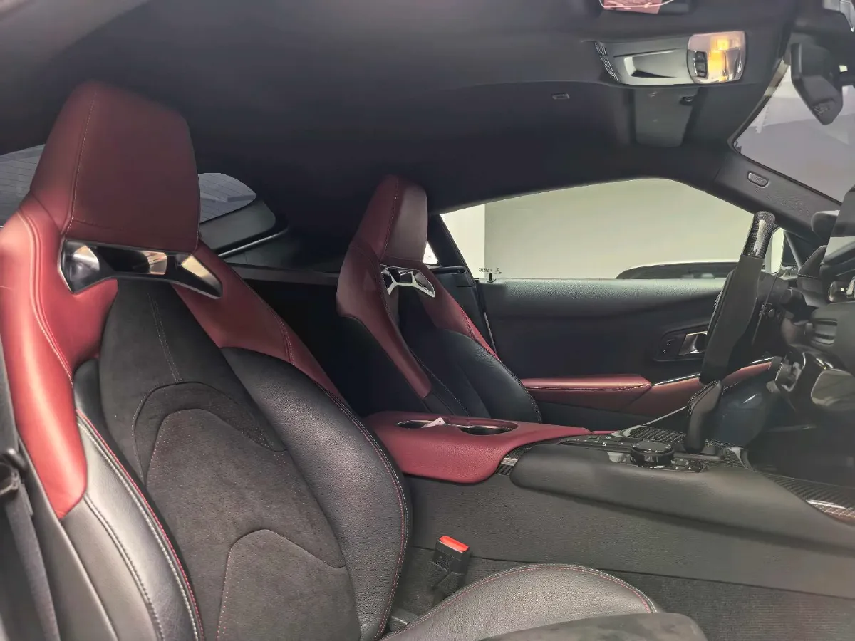 2021 Toyota Supra 3.0T 340HP L6 8AT,autocango,china used car exporter,china ev exporter,chinese used car exporter,chinese used ev exporter