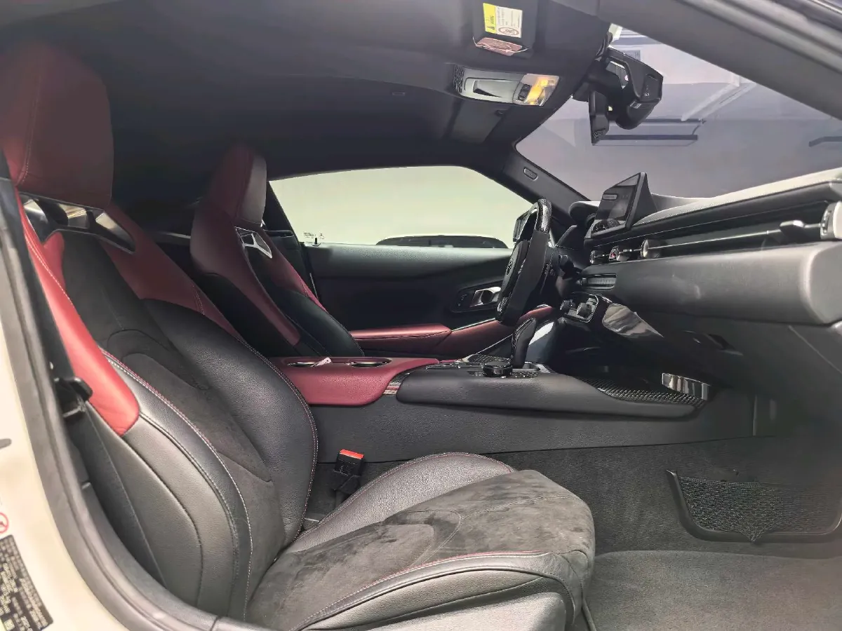 2021 Toyota Supra 3.0T 340HP L6 8AT,autocango,china used car exporter,china ev exporter,chinese used car exporter,chinese used ev exporter