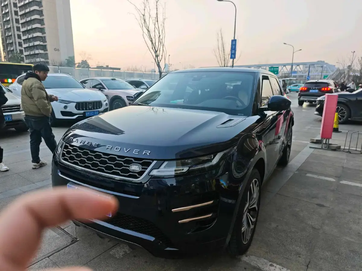 2020 Land Rover Range Rover Evoque 2.0T 249HP L4 9AT