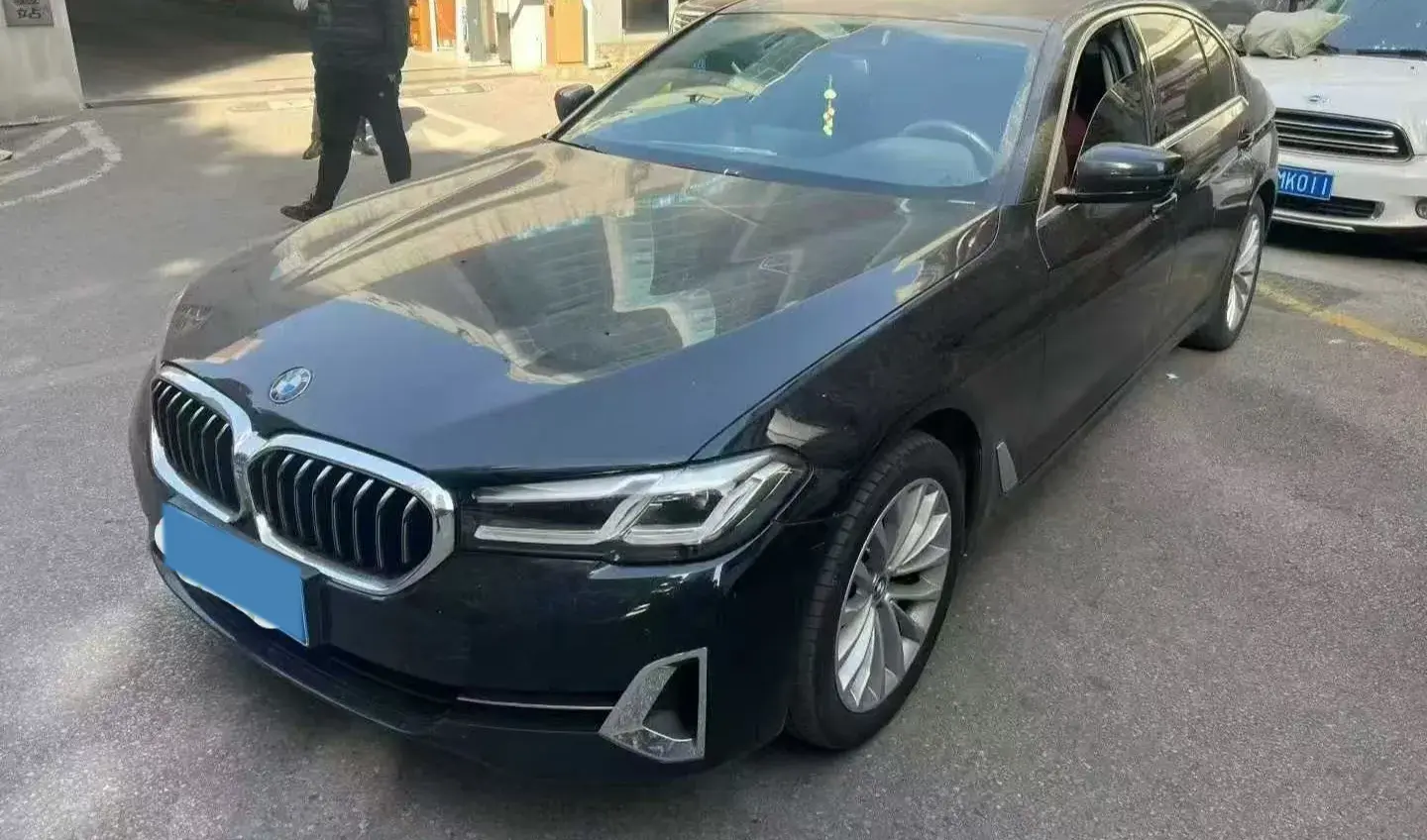 2022 BMW 5 Series 2.0T 184HP L4 8AT