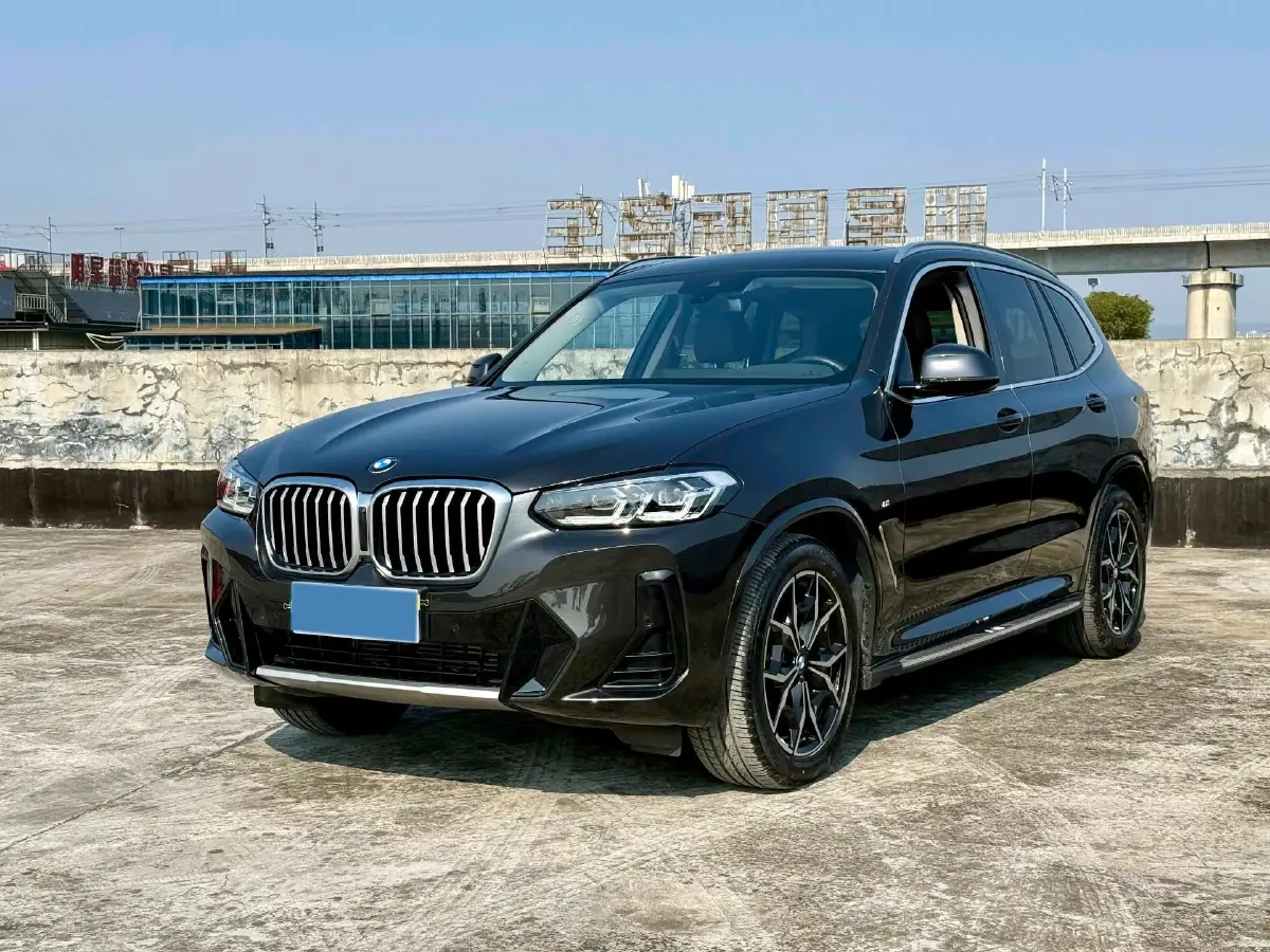 2023 BMW X3 2.0T 184HP L4 8AT
