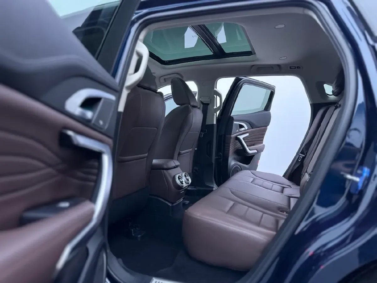 2020 WEY VV7 GT 2.0T 227HP L4 7DCT,autocango,china used car exporter,china ev exporter,chinese used car exporter,chinese used ev exporter