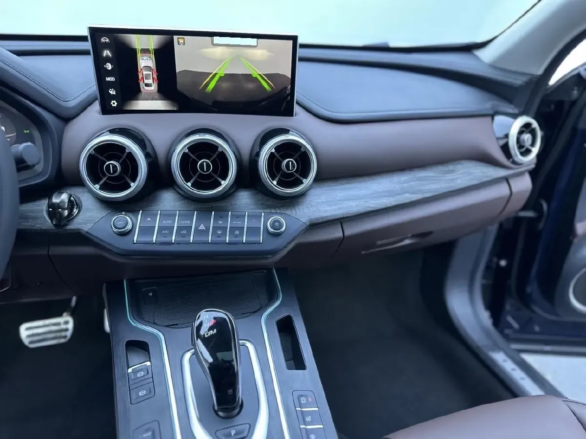 2020 WEY VV7 GT 2.0T 227HP L4 7DCT,autocango,china used car exporter,china ev exporter,chinese used car exporter,chinese used ev exporter