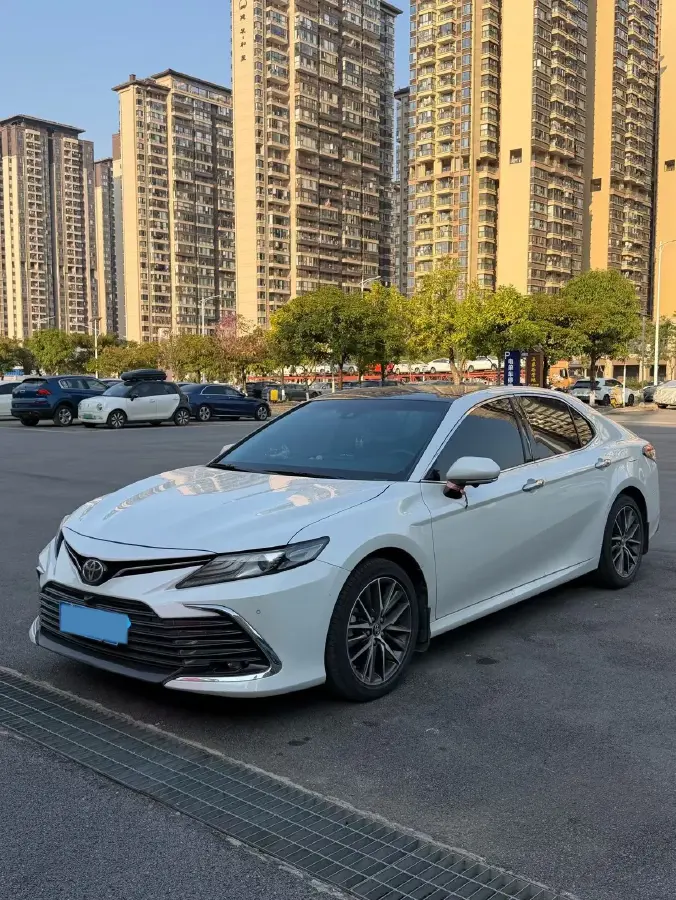 2021 Toyota Camry 2.5L 209HP L4 8AT