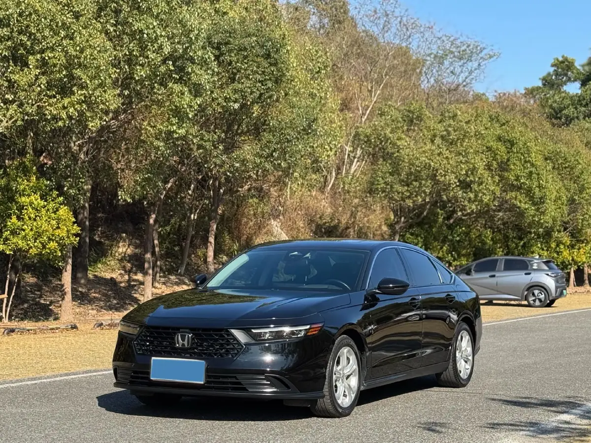 2023 Honda Accord 1.5T 192HP L4 CVT