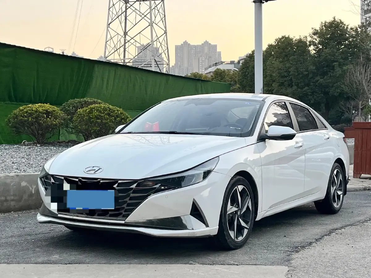 2021 Hyundai Elantra 1.5L 115HP L4 CVT