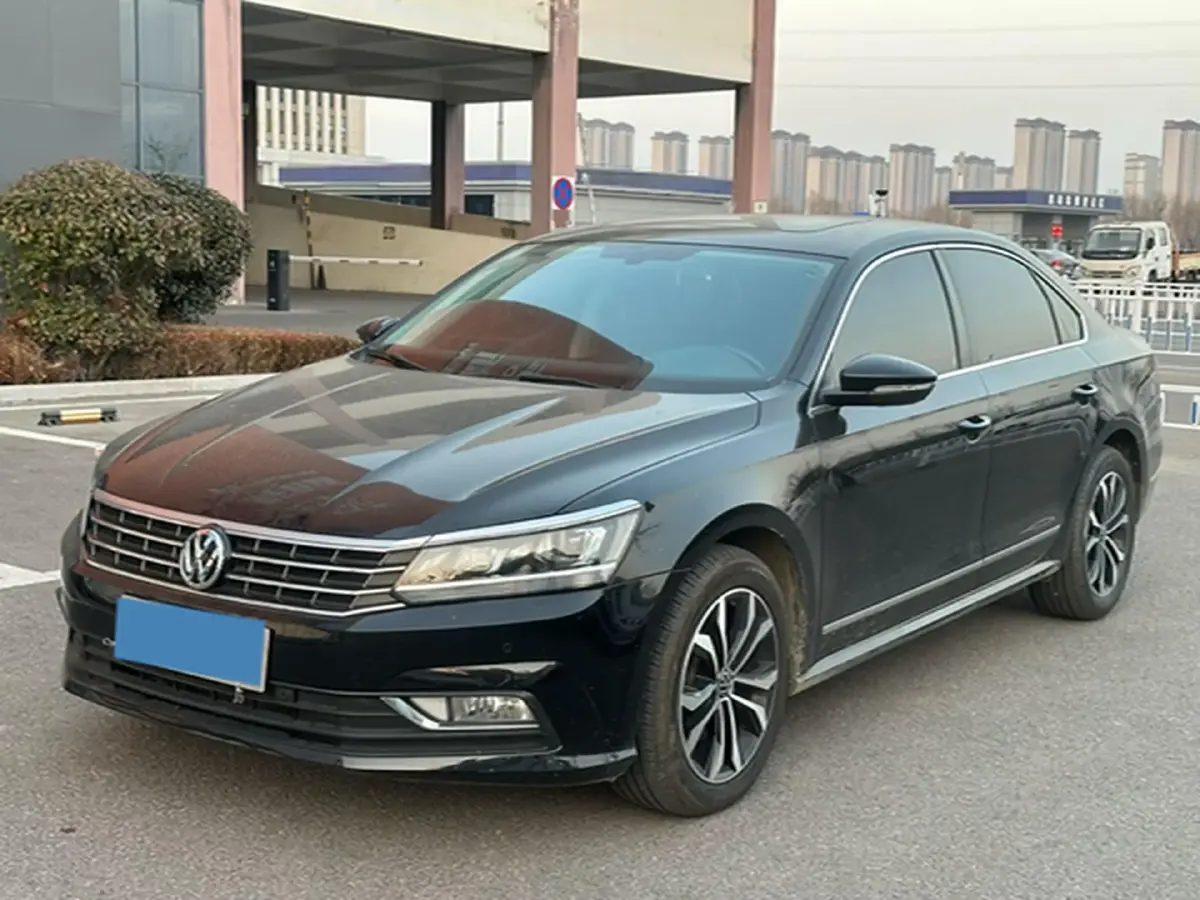 2017 Volkswagen Passat 1.8T 180HP L4 7DCT