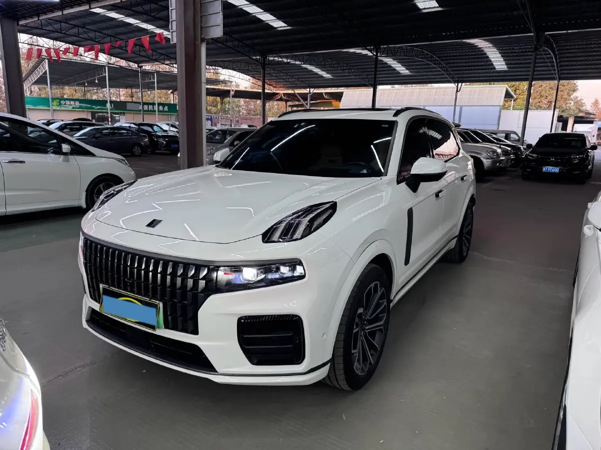 2023 LYNK&CO 09 EM-P 2.0T 254HP L4 3DHT PHEV 40.1KWH