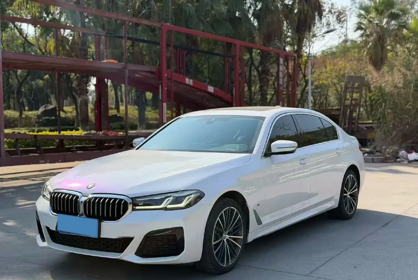 2023 BMW 5 Series 2.0T 245HP L4 8AT