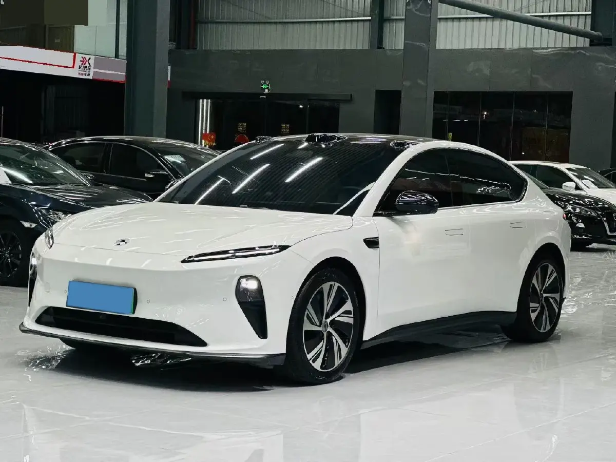 2024 NIO ET5 BEV 75KWH
