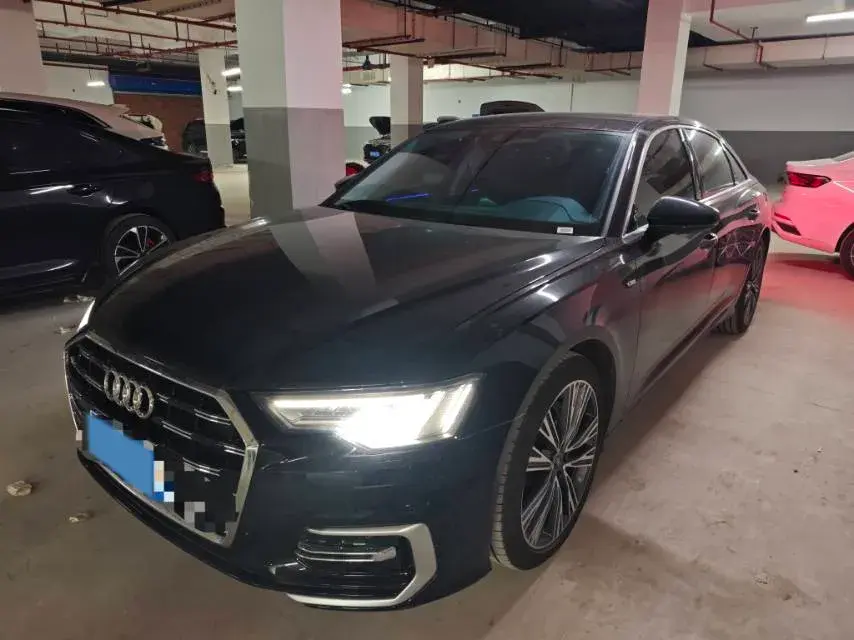 2025 Audi A6L 2.0T 245HP L4 7DCT