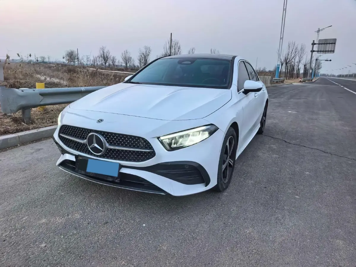 2023 Mercedes-Benz A Class 1.3T 163HP L4 7DCT