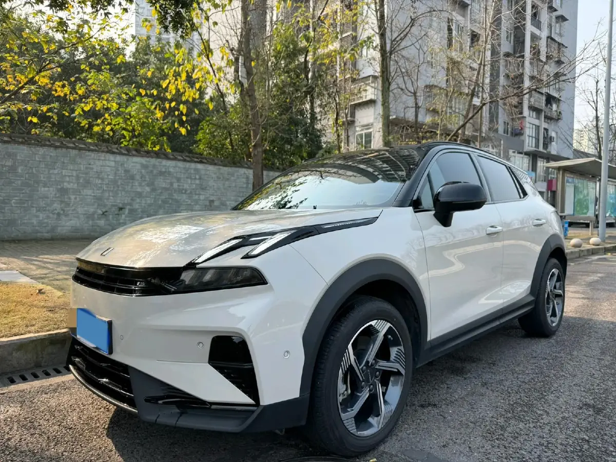 2025 LYNK&CO 06 1.5T 181HP L4 7DCT