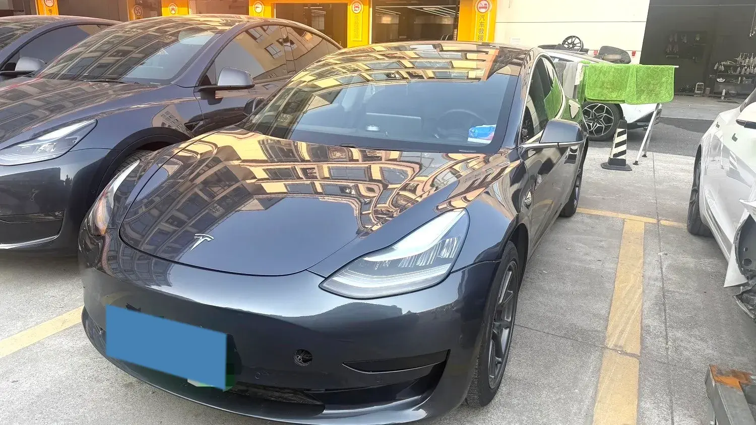 2020 Tesla Model 3 BEV 52KWH