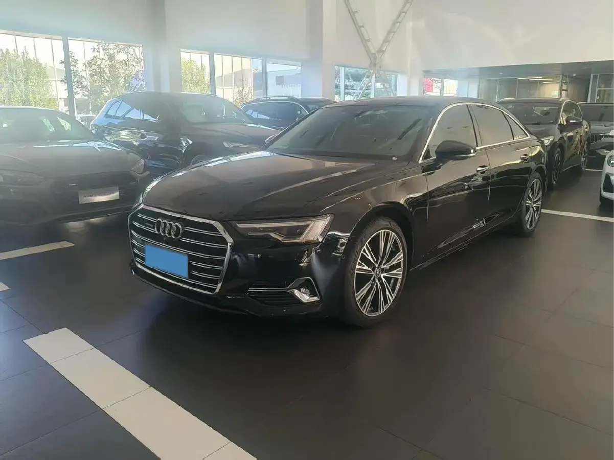 2024 Audi A6L 2.0T 245HP L4 7DCT