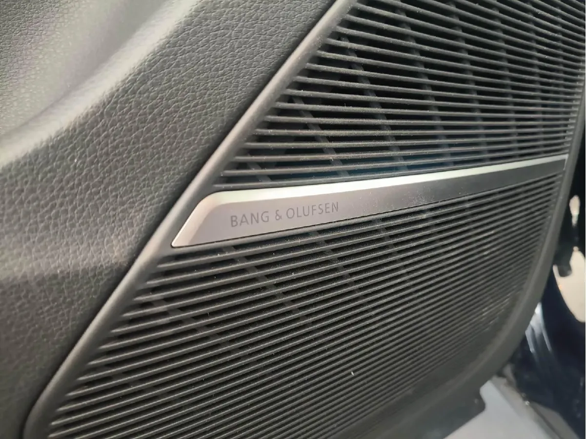 2024 Audi SQ7 4.0T 507HP V8 8AT,autocango,china used car exporter,china ev exporter,chinese used car exporter,chinese used ev exporter