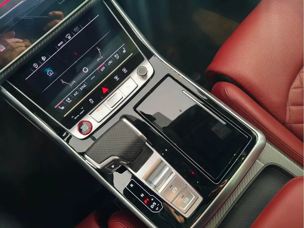 2024 Audi SQ7 4.0T 507HP V8 8AT,autocango,china used car exporter,china ev exporter,chinese used car exporter,chinese used ev exporter