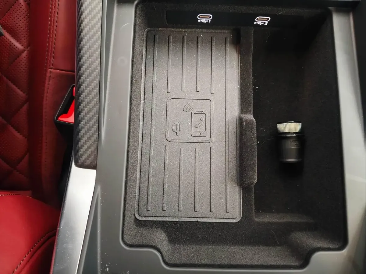 2024 Audi SQ7 4.0T 507HP V8 8AT,autocango,china used car exporter,china ev exporter,chinese used car exporter,chinese used ev exporter