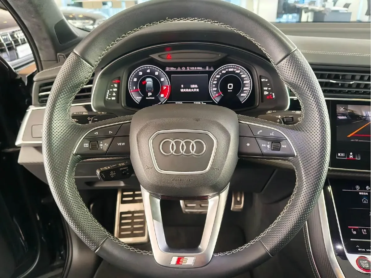 2024 Audi SQ7 4.0T 507HP V8 8AT,autocango,china used car exporter,china ev exporter,chinese used car exporter,chinese used ev exporter
