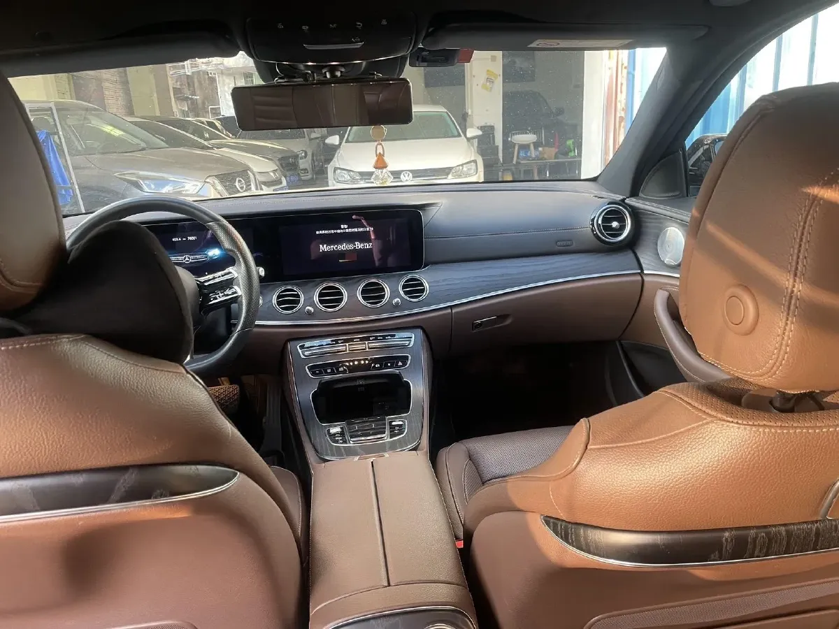 2021 Mercedes-Benz E Class 2.0T 258HP L4 9AT,autocango,china used car exporter,china ev exporter,chinese used car exporter,chinese used ev exporter