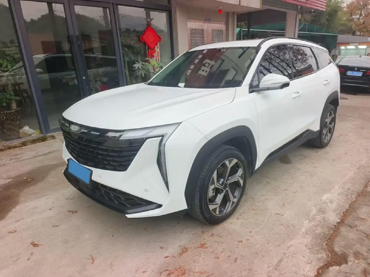 2023 Geely StarRay 1.5T 181HP L4 7DCT