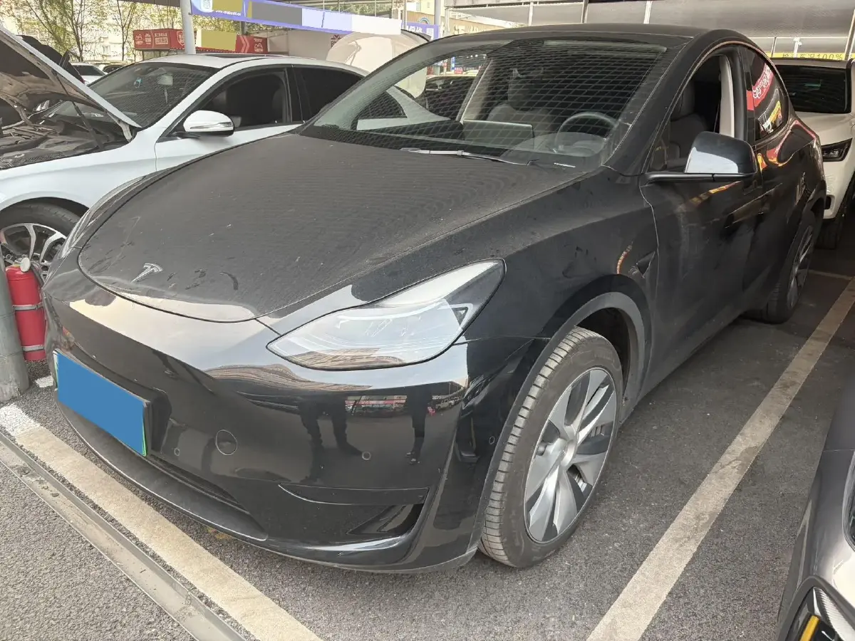 2022 Tesla Model Y BEV 60KWH