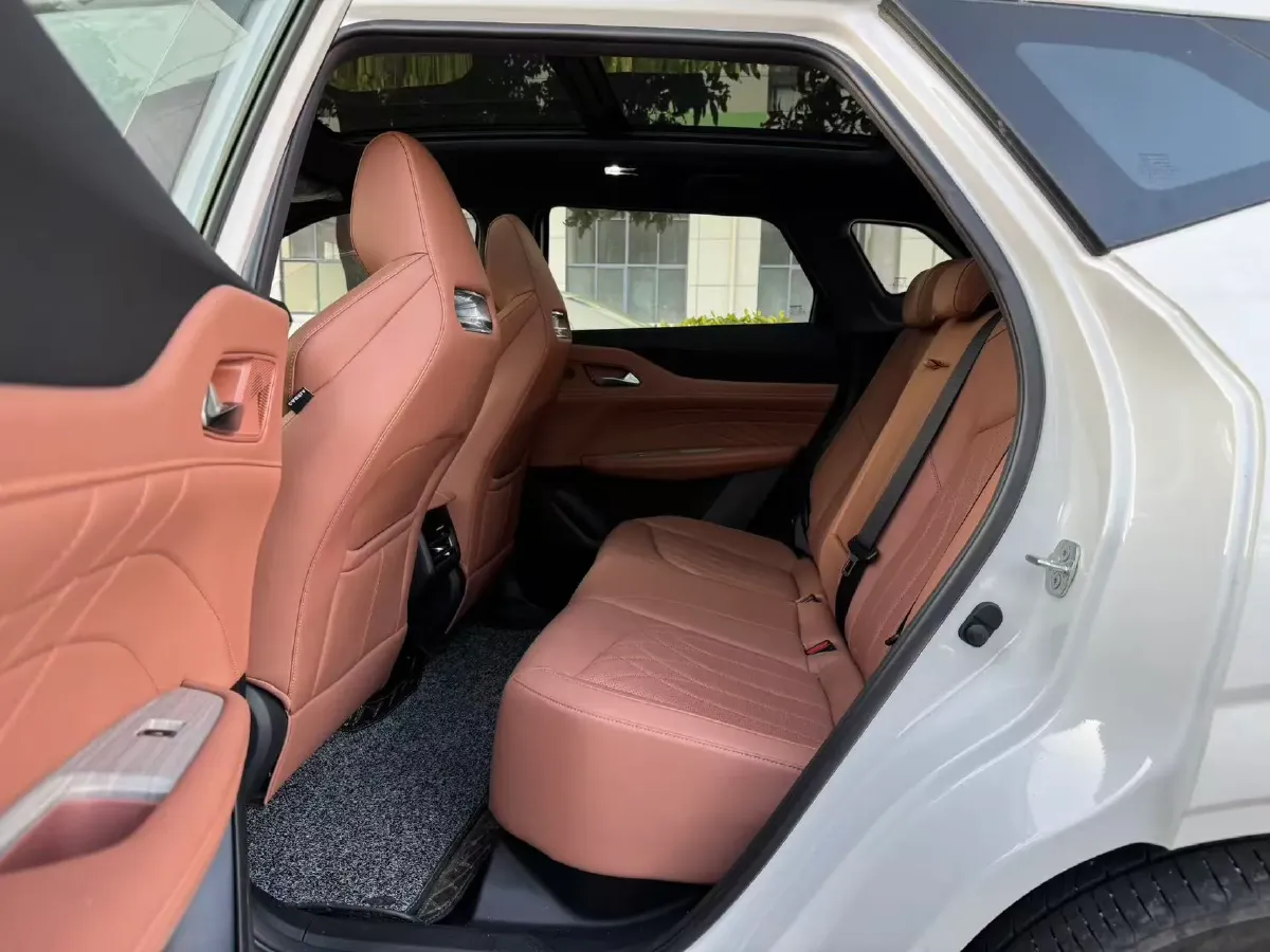 2024 ChangAn UNI-Z 1.5L 98HP L4 E-CVT PHEV 18.4KWH,autocango,china used car exporter,china ev exporter,chinese used car exporter,chinese used ev exporter