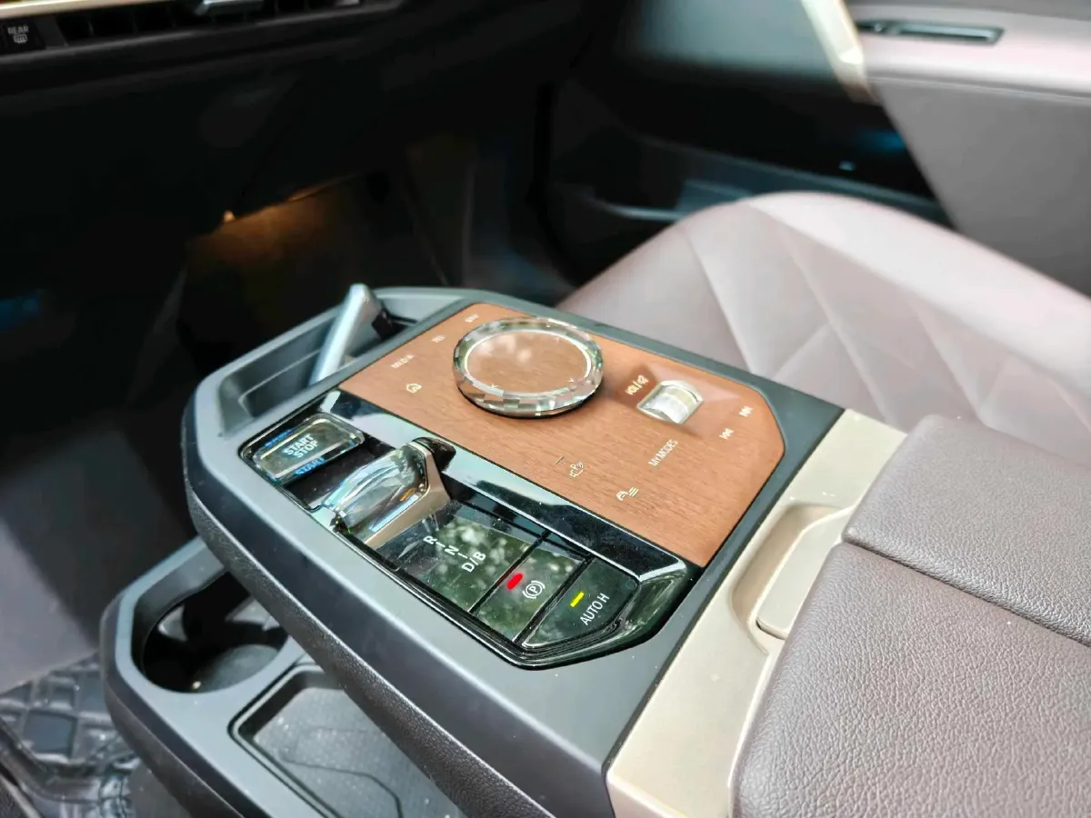 2022 BMW iX BEV 76.6KWH,autocango,china used car exporter,china ev exporter,chinese used car exporter,chinese used ev exporter