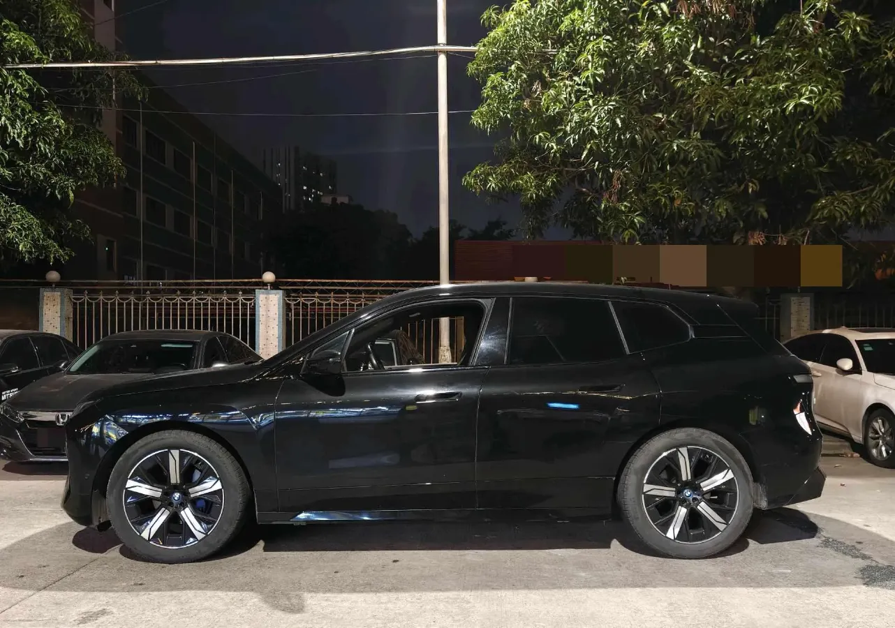 2022 BMW iX BEV 76.6KWH,autocango,china used car exporter,china ev exporter,chinese used car exporter,chinese used ev exporter