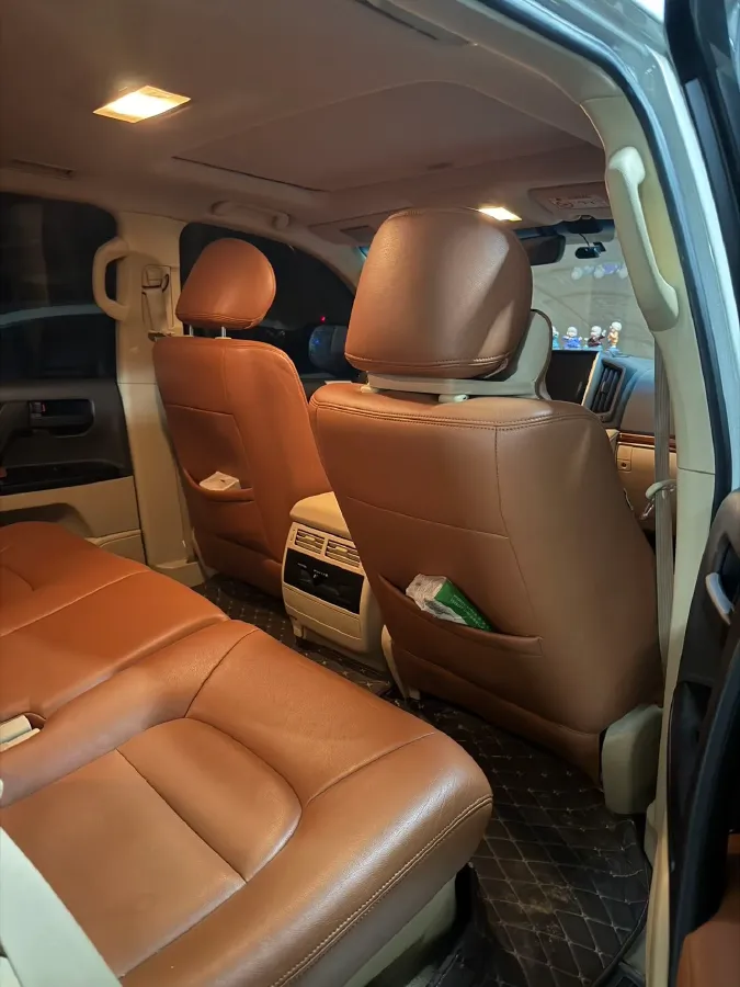 2015 Toyota Land Cruiser 4.0L 275HP V6 5AT,autocango,china used car exporter,china ev exporter,chinese used car exporter,chinese used ev exporter