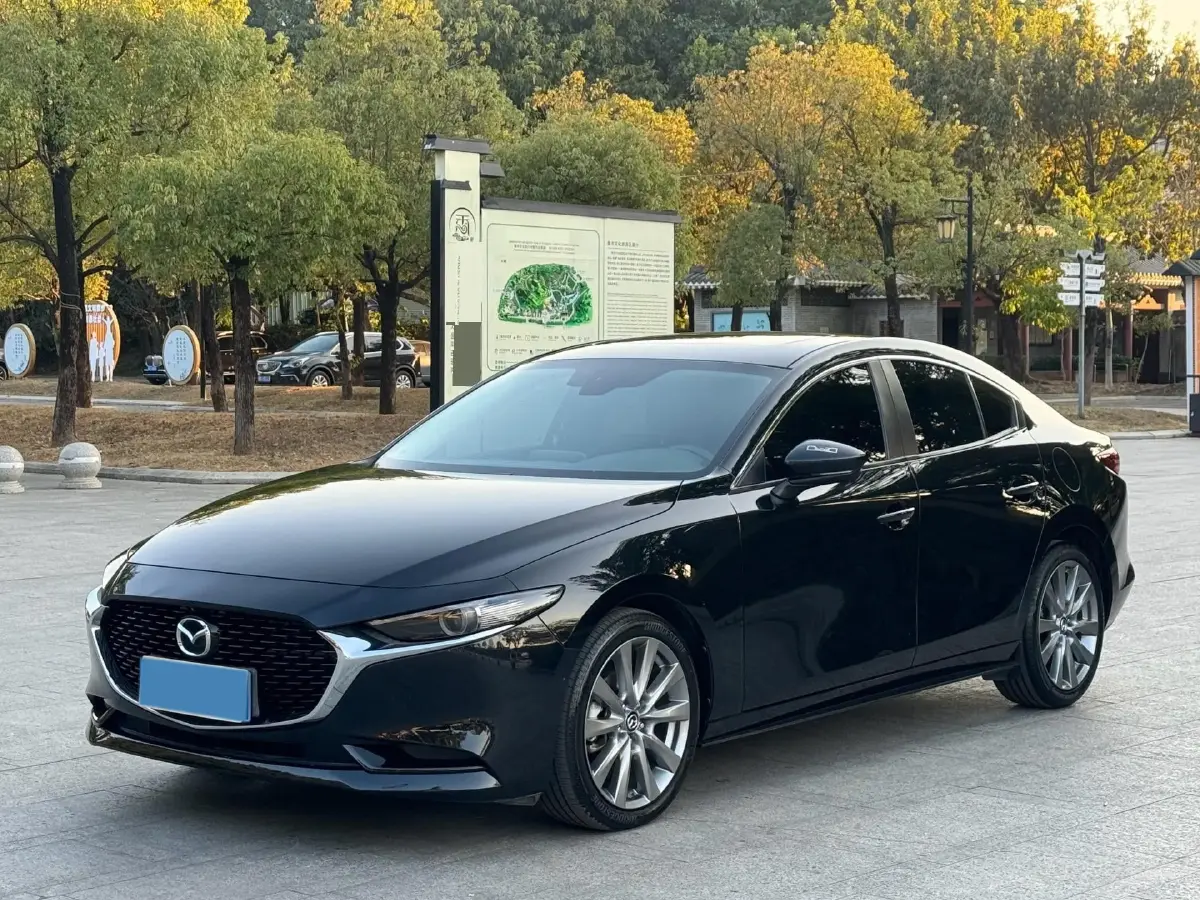 2023 Mazda 3 Axela 2.0L 158HP L4 6AT