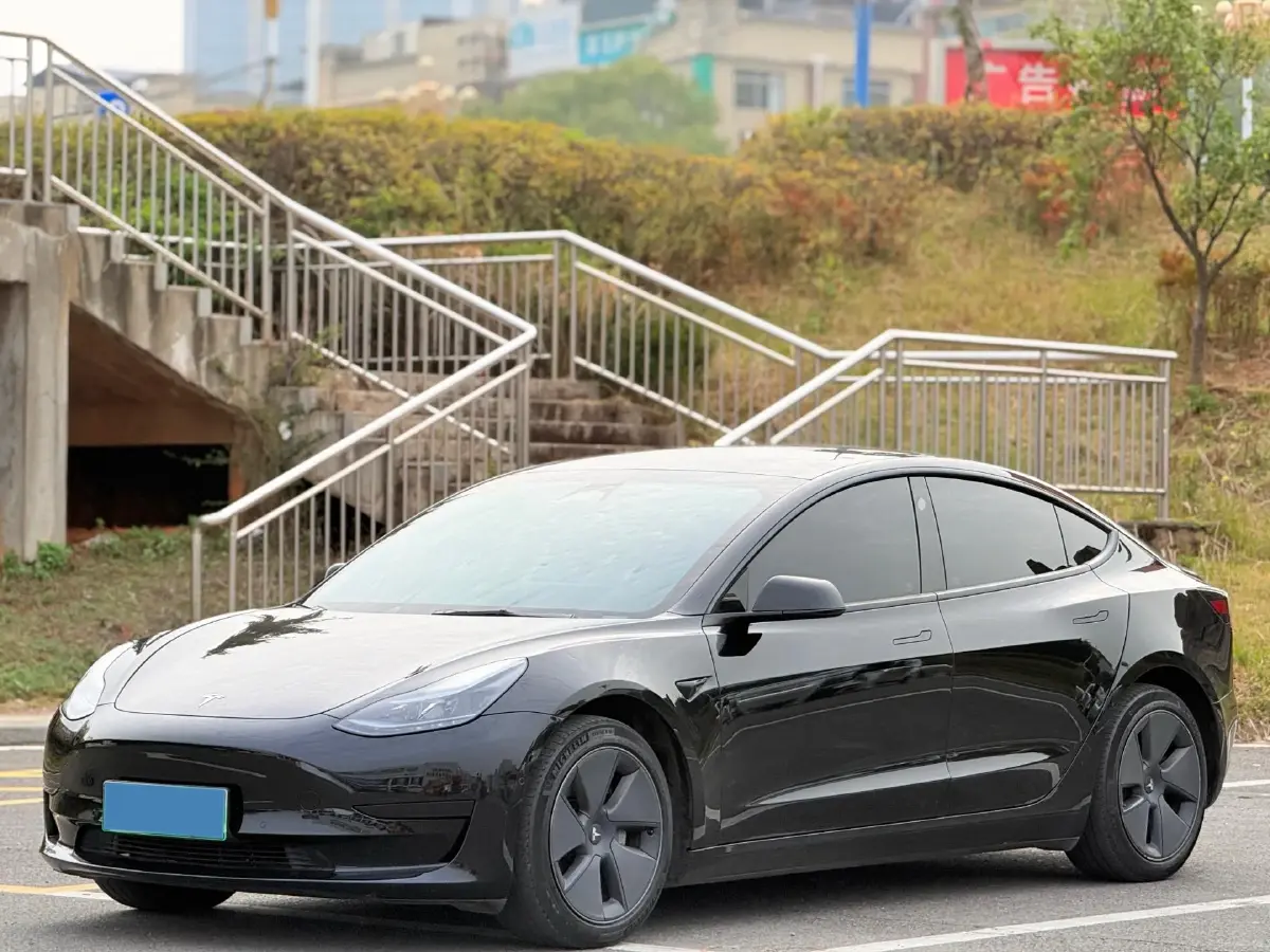 2022 Tesla Model 3 BEV 60KWH