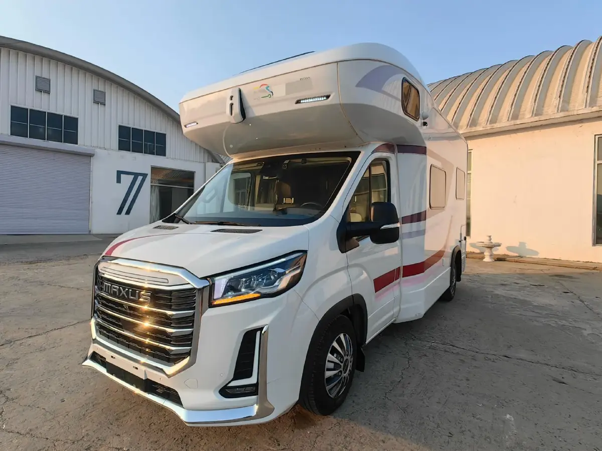 2022 MAXUS V100 RV 2.0T 150HP L4 6AT