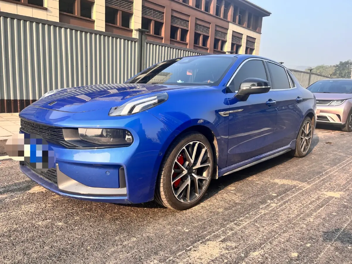 2019 LYNK&CO 03 2.0T 190HP L4 6AT