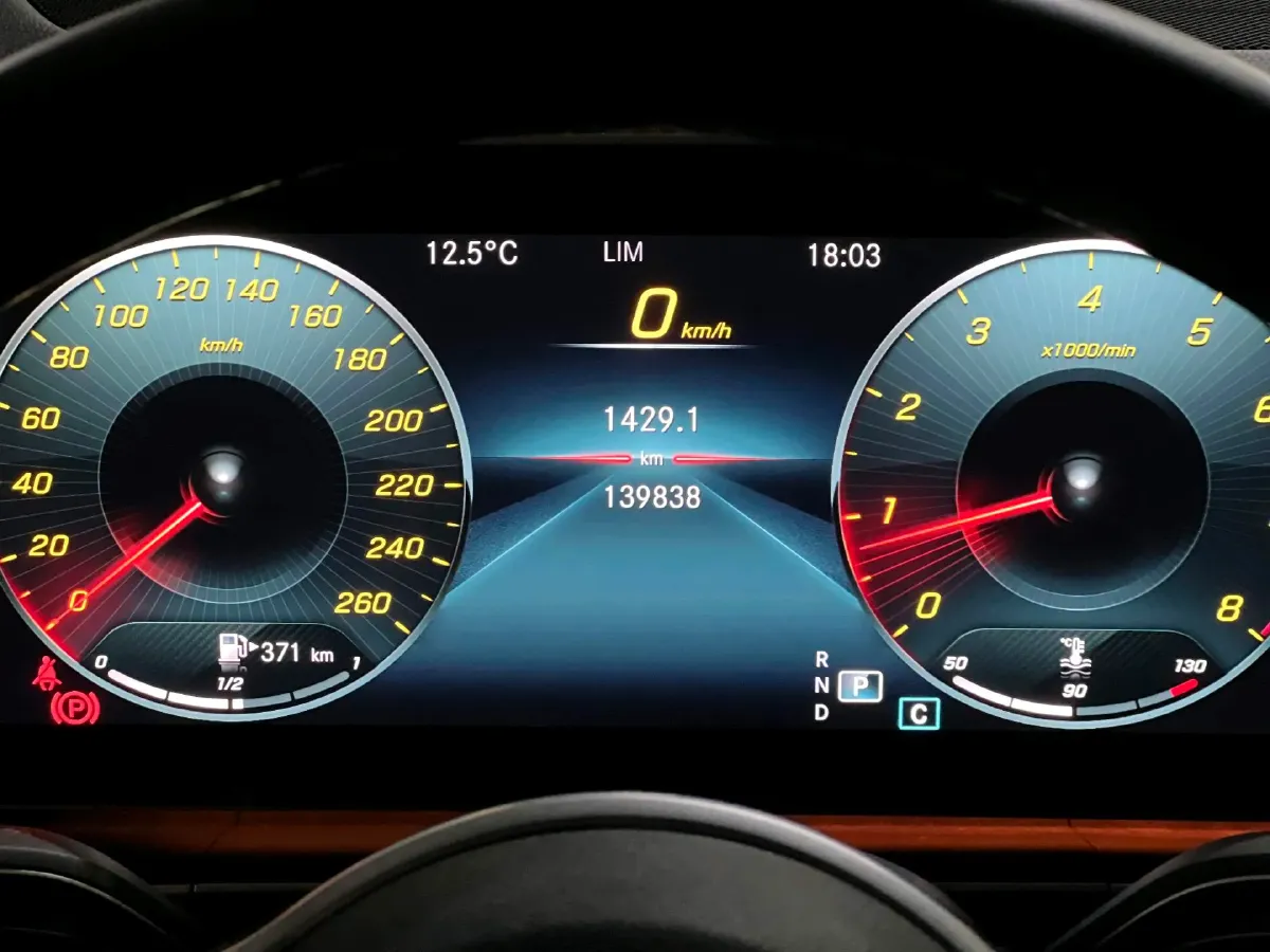 2020 Mercedes-Benz GLE Coupe 2.0T 258HP L4 9AT,autocango,china used car exporter,china ev exporter,chinese used car exporter,chinese used ev exporter