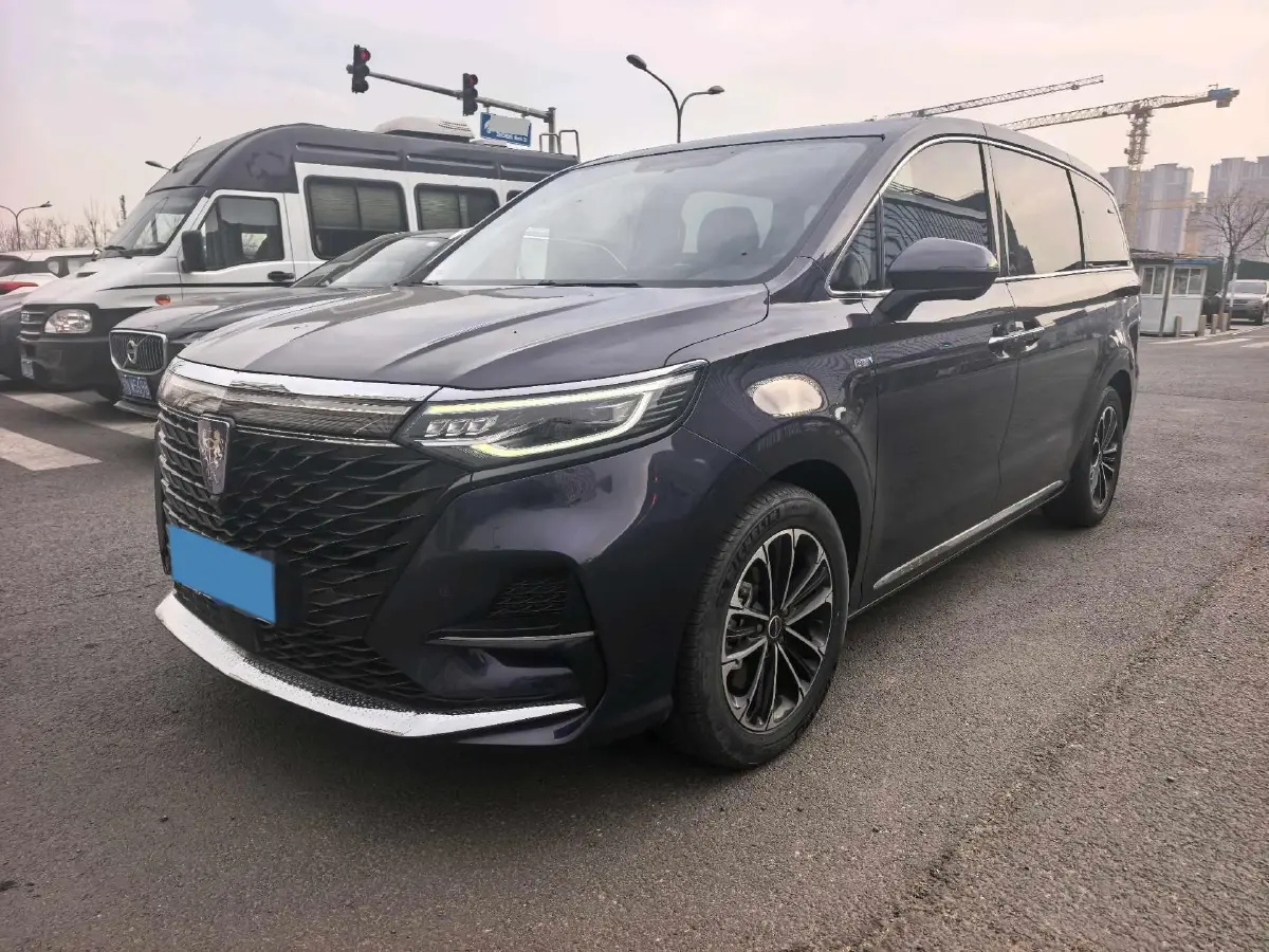 2022 Roewe iMAX8 2.0T 234HP L4 8AT