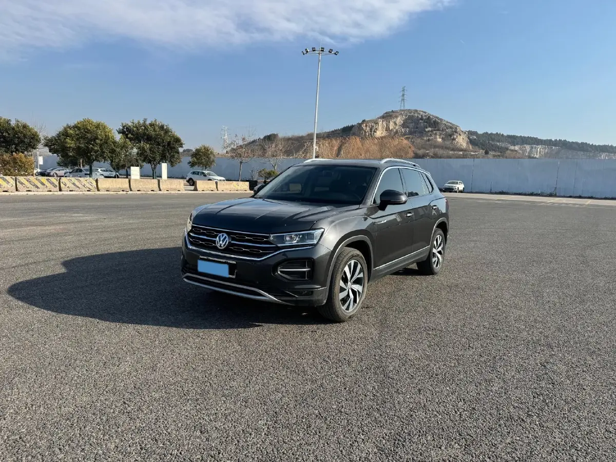 2020 Volkswagen Tayron 2.0T 186HP L4 7DCT