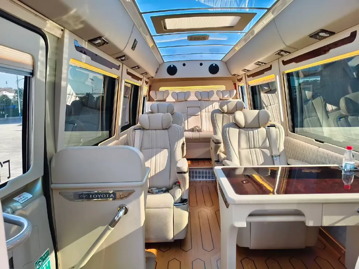 2020 Skoda Octavia 1.5L 113HP L4 5MT,autocango,china used car exporter,china ev exporter,chinese used car exporter,chinese used ev exporter