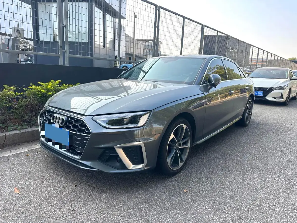 2020 Audi A4L 2.0T 190HP L4 7DCT