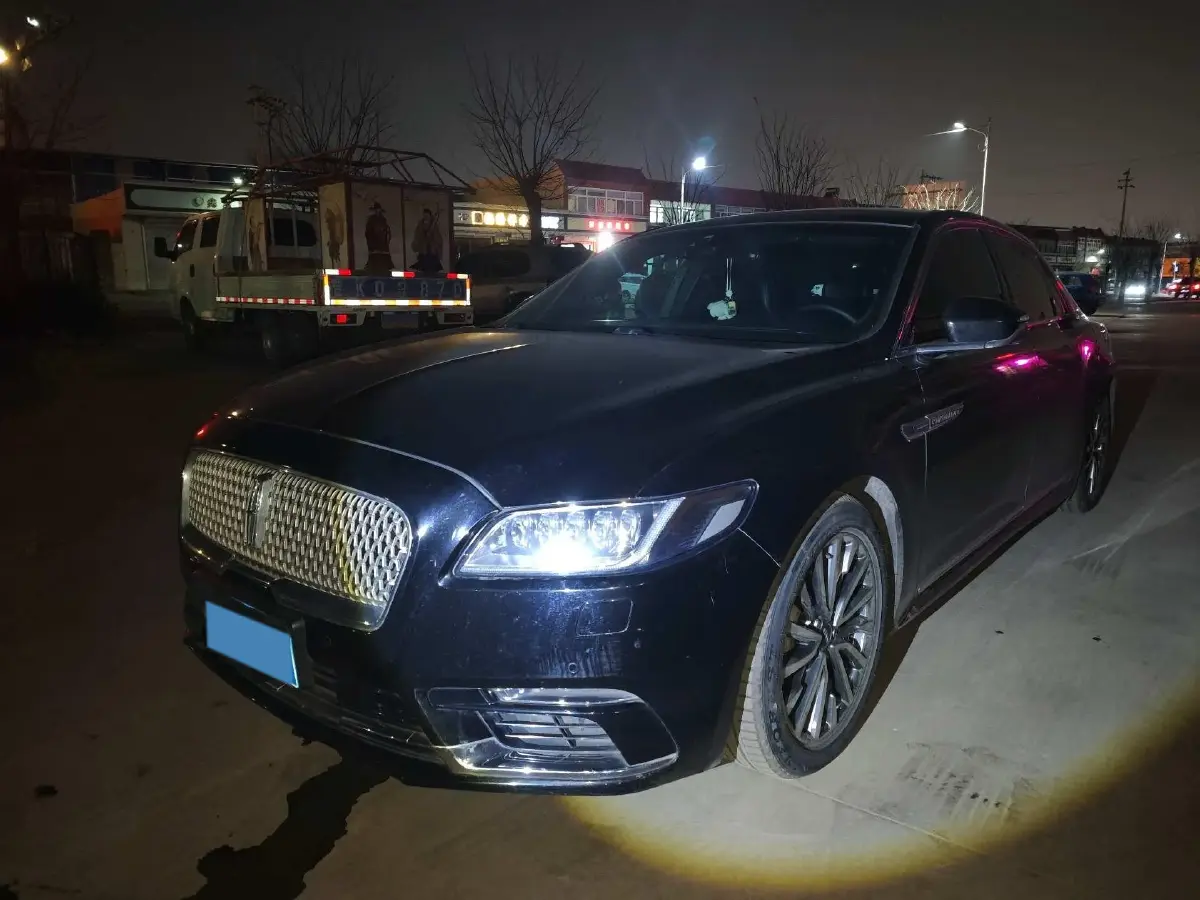 2019 Lincoln Continental 2.0T 261HP L4 6AT