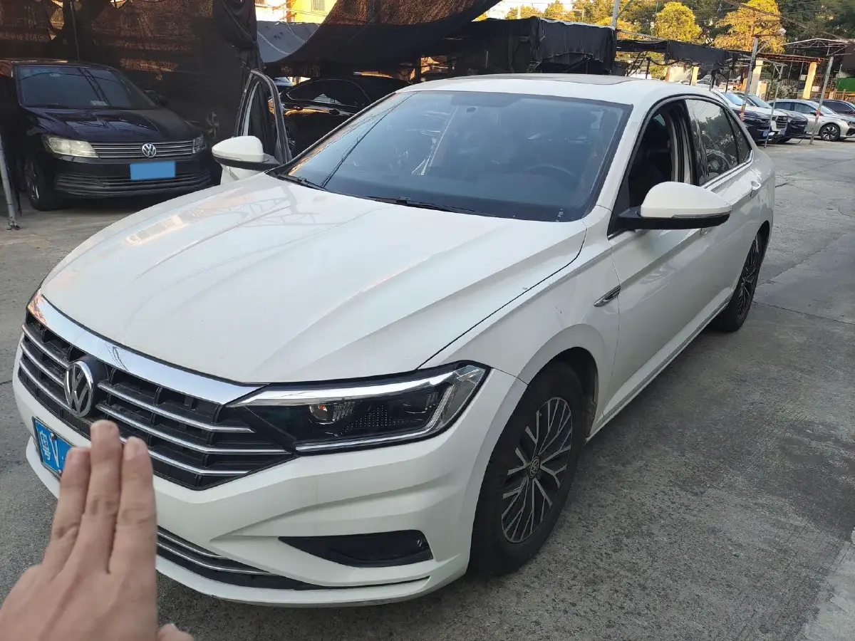 2020 Volkswagen Sagitar 1.4T 150HP L4 7DCT