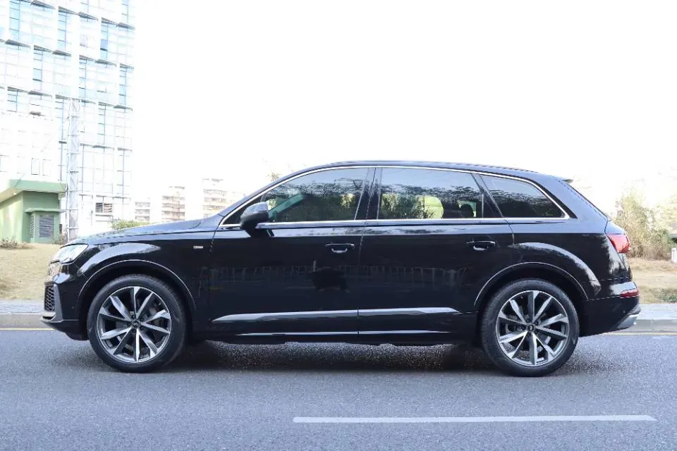 2023 Audi Q7 3.0T 340HP V6 8AT,autocango,china used car exporter,china ev exporter,chinese used car exporter,chinese used ev exporter
