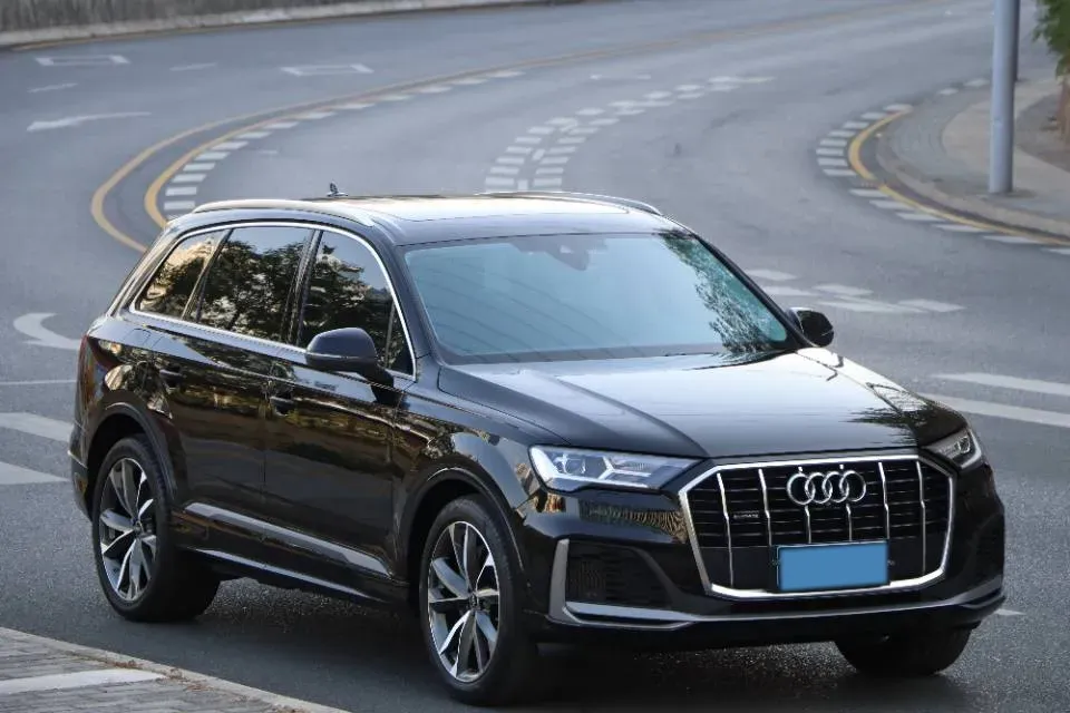 2023 Audi Q7 3.0T 340HP V6 8AT,autocango,china used car exporter,china ev exporter,chinese used car exporter,chinese used ev exporter