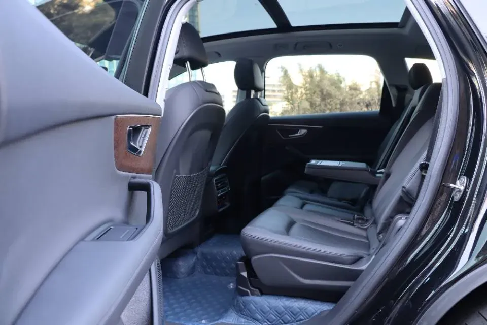 2023 Audi Q7 3.0T 340HP V6 8AT,autocango,china used car exporter,china ev exporter,chinese used car exporter,chinese used ev exporter