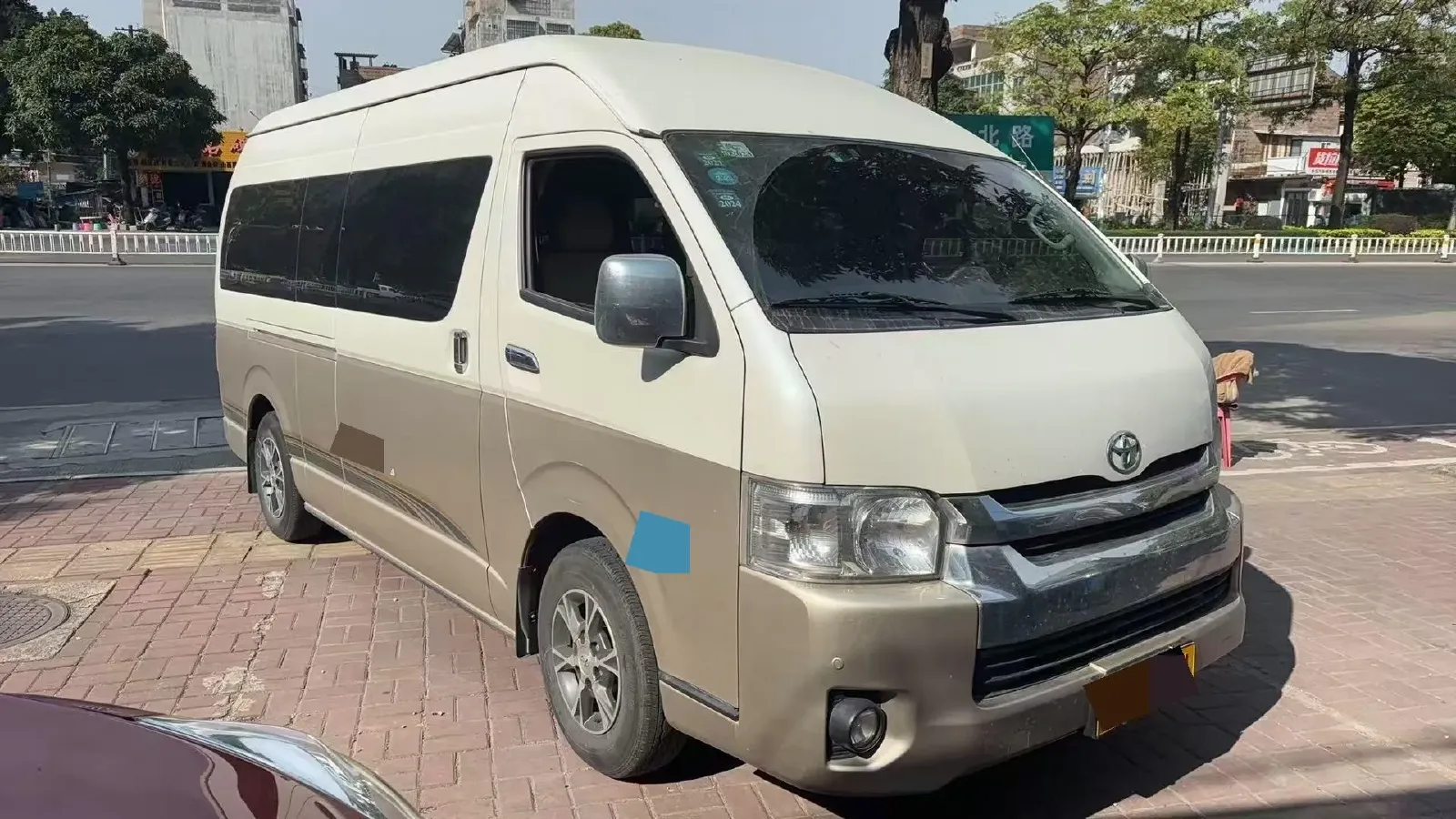 2011 Toyota Hiace 2.7L 154HP L4 4AT,autocango,china used car exporter,china ev exporter,chinese used car exporter,chinese used ev exporter
