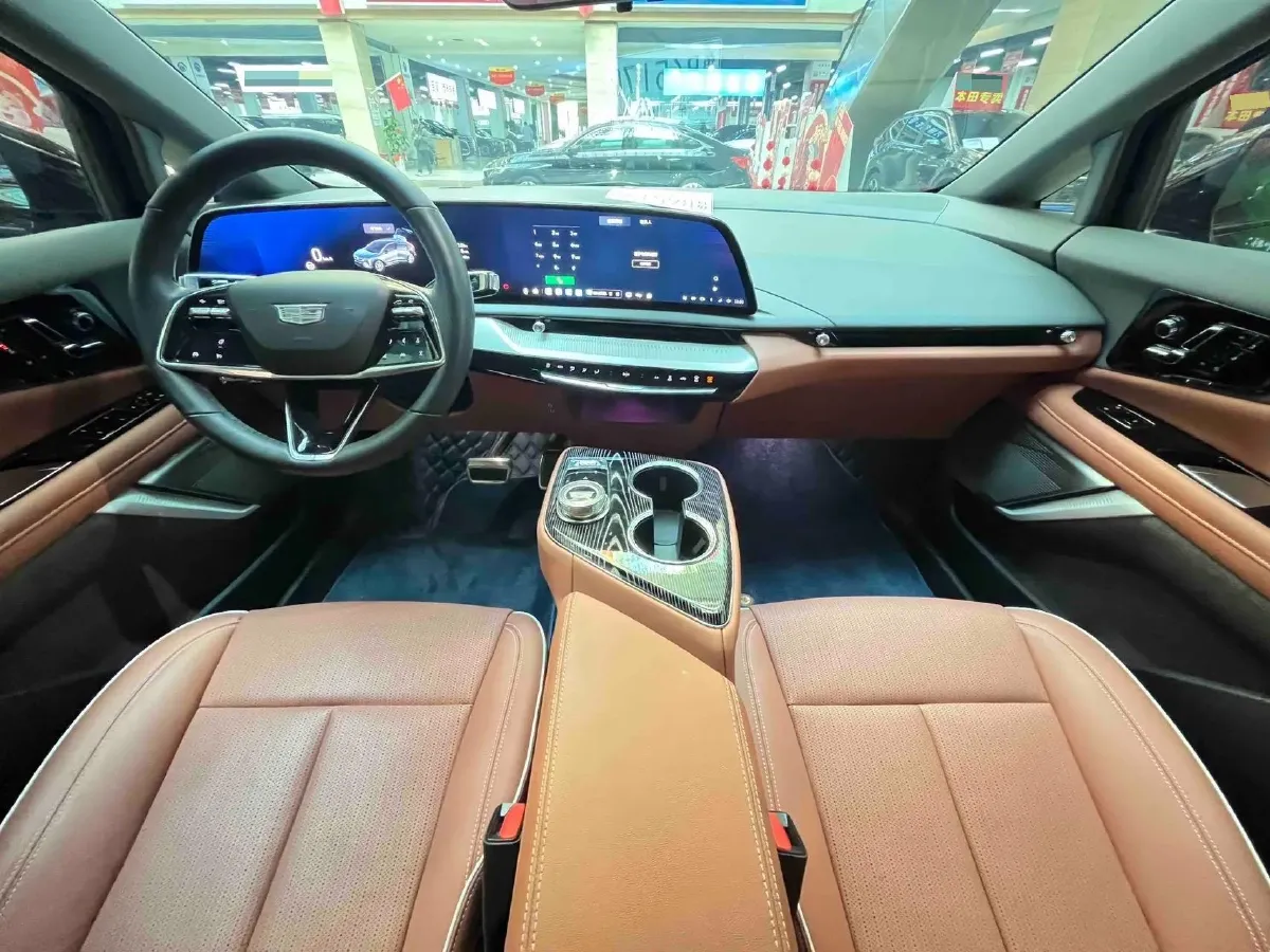 2024 Cadillac OPTIQ BEV 68.4KWH,autocango,china used car exporter,china ev exporter,chinese used car exporter,chinese used ev exporter