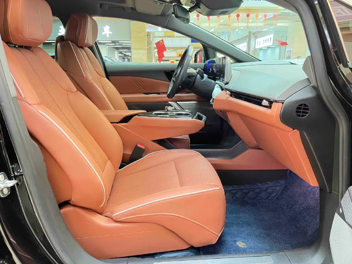 2024 Cadillac OPTIQ BEV 68.4KWH,autocango,china used car exporter,china ev exporter,chinese used car exporter,chinese used ev exporter